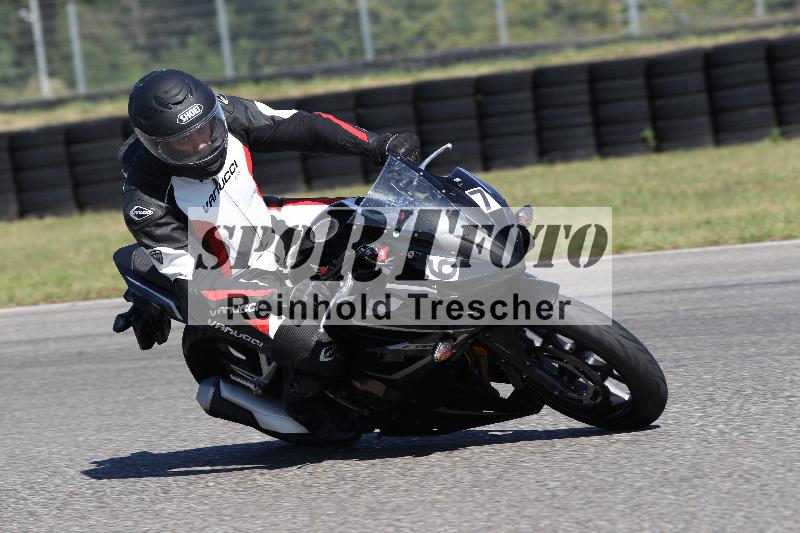 Archiv-2025/48 25.08.2025 Cornu Master School ADR/blau-bleu/67